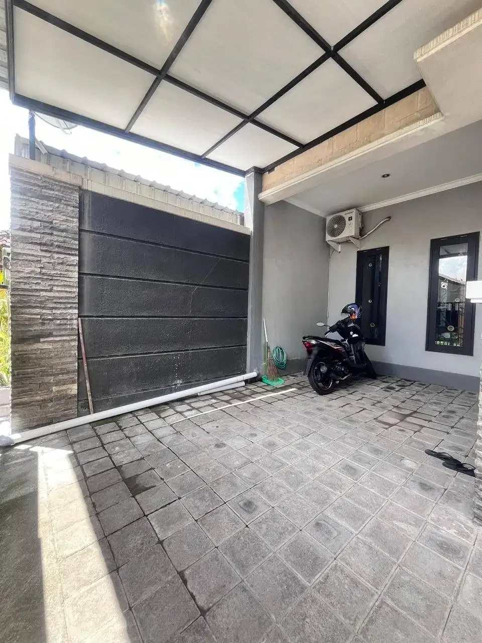 Rumah 2 Lantai Fully Furnished di Pusat Kota Denpasar - Image 8 of 10