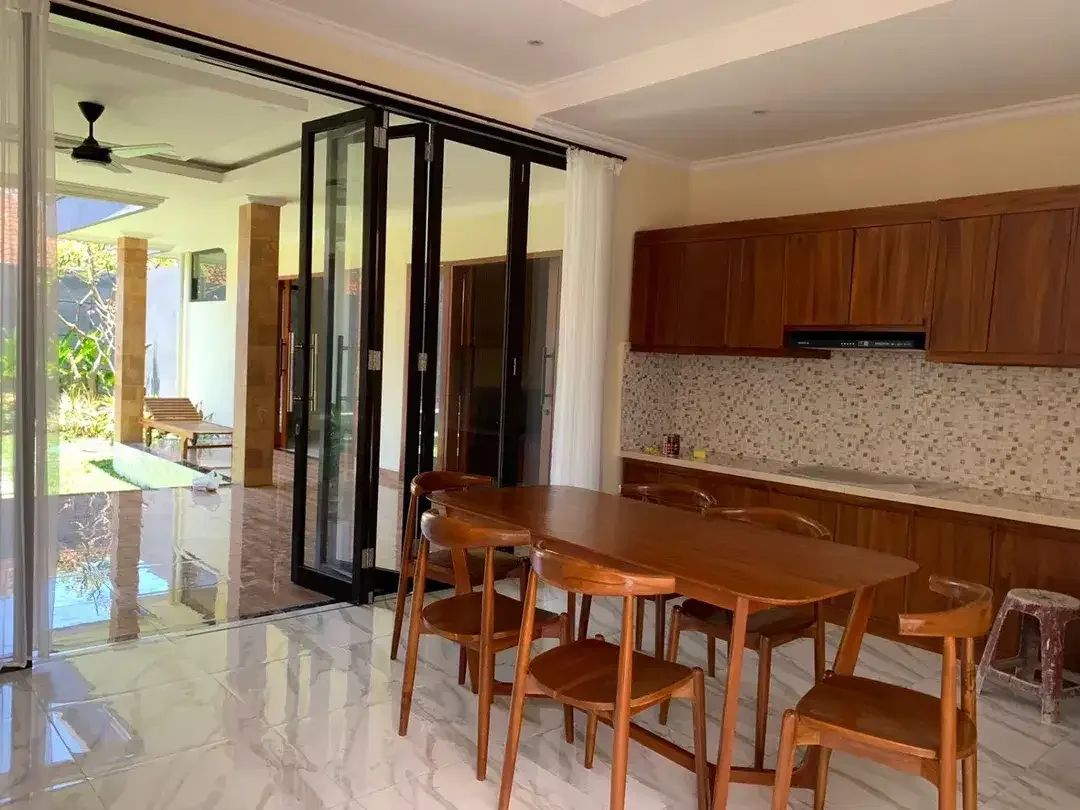 Disewakan Villa Modern dengan Kolam Renang Pribadi untuk Sewa Tahunan atau Jangka Panjang di Sanur Kauh - Image 2 of 10