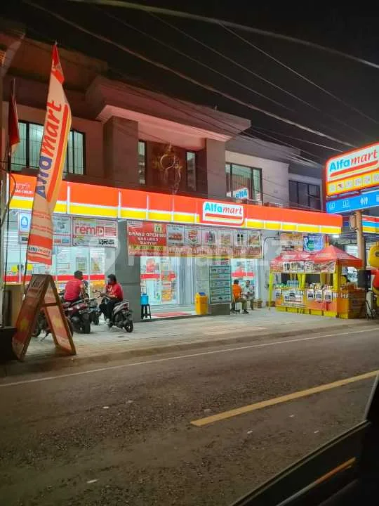 Ruko 227 m2 SHM Bagus Sekali di Jalan Raya Mas Ubud Sangat Cocok Untuk Segala Macam Usaha - Image 3 of 4