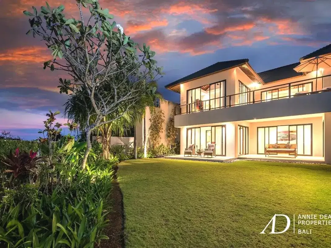 FREEHOLD | MODERN DESIGN VILLA WITH OCEAN VIEWS | UNGASAN - Image 4 of 10