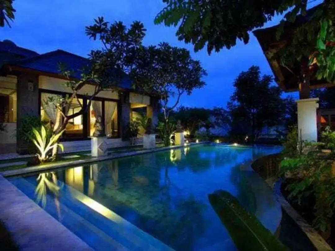 Villa Besar Uluwatu dgn Pemandangan Laut - Image 8 of 9