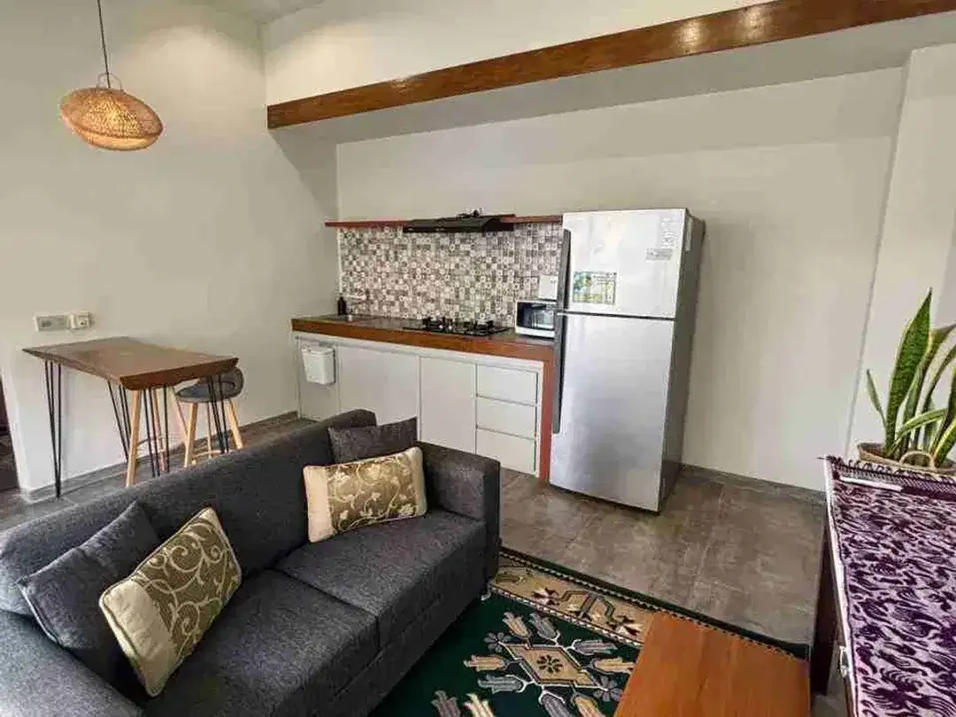 Dijual Villa Full Furnished Modern Tropis - Image 3 of 7