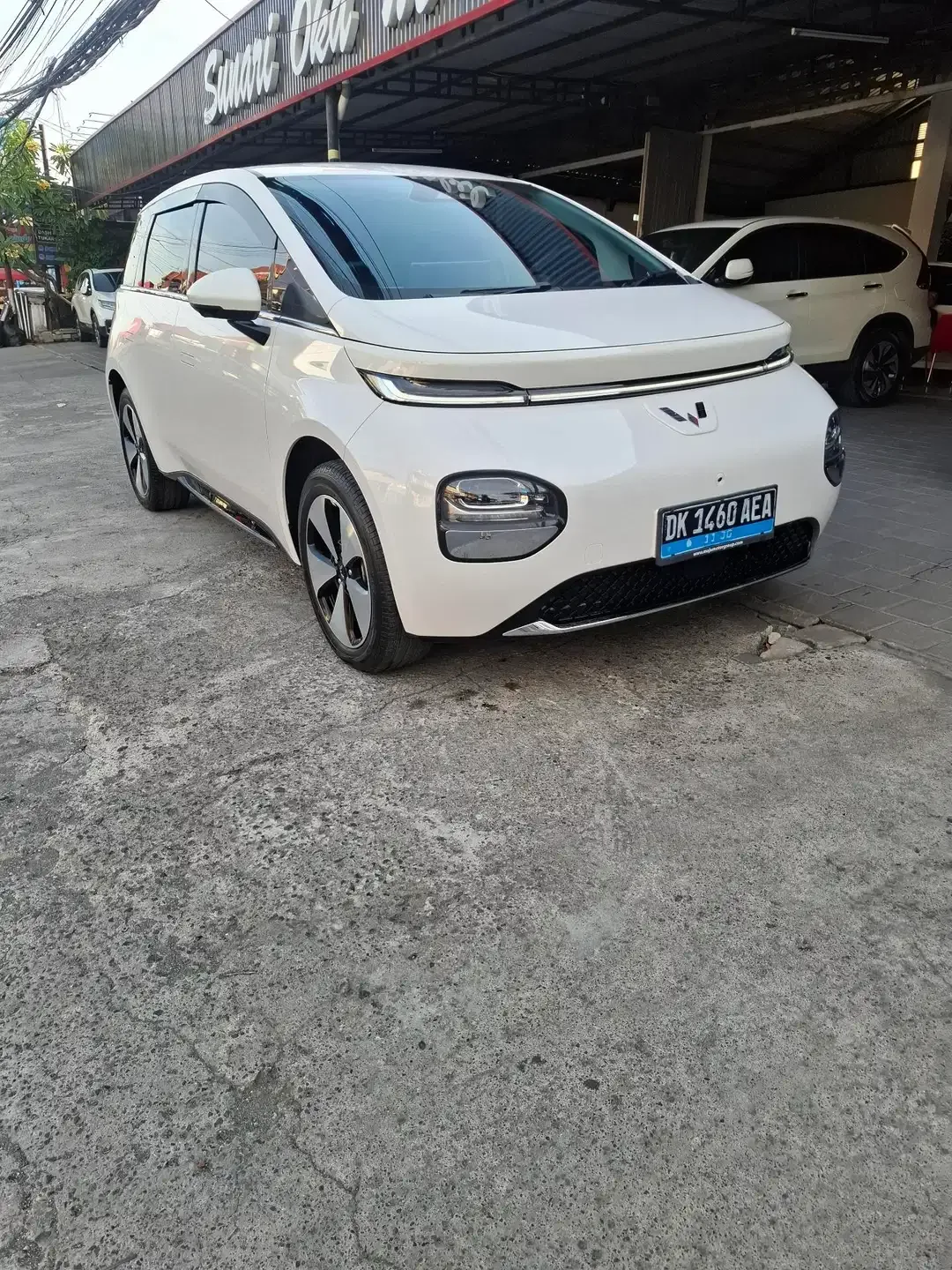 WULING  CLOUD  EV  PRO - Image 2 of 8