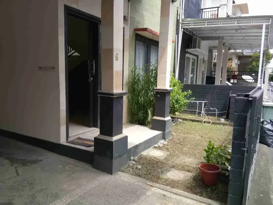 Disewakan Rumah Minimalis 2 Lantai, Furnished di Panjer, dekat Renon dan Sanur - Image 7 of 10