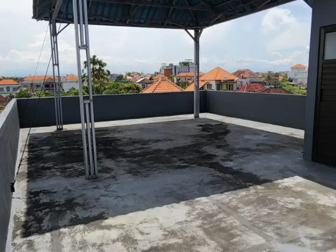 Hunian 3 Lantai dengan View Panorama – Nyaman & Berkelas - Image 3 of 10