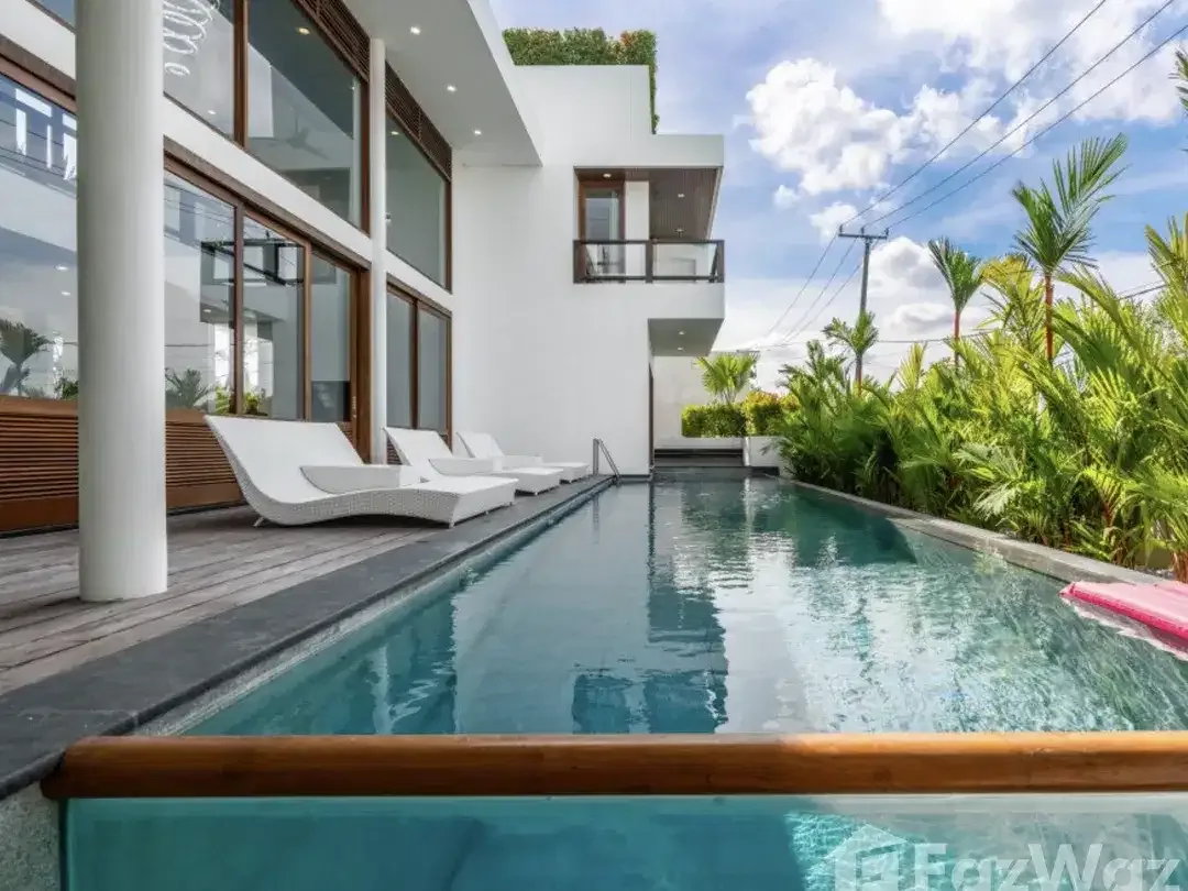 5 Bedroom Villa for sale in Batu Bolong, Bali - Image 10 of 10