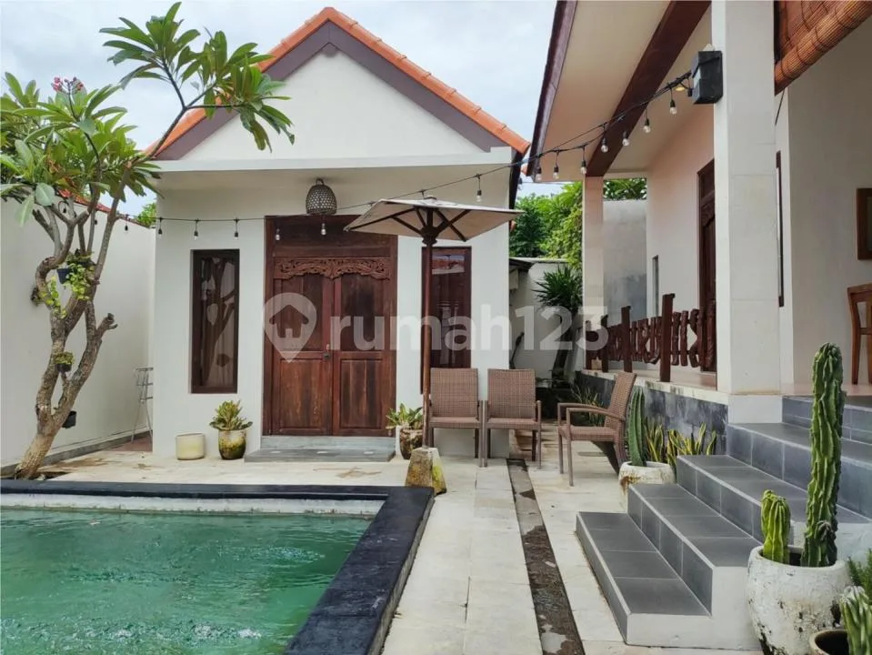 A 3 Bedrooms Villa For Rent In Kerobokan - Image 3 of 4