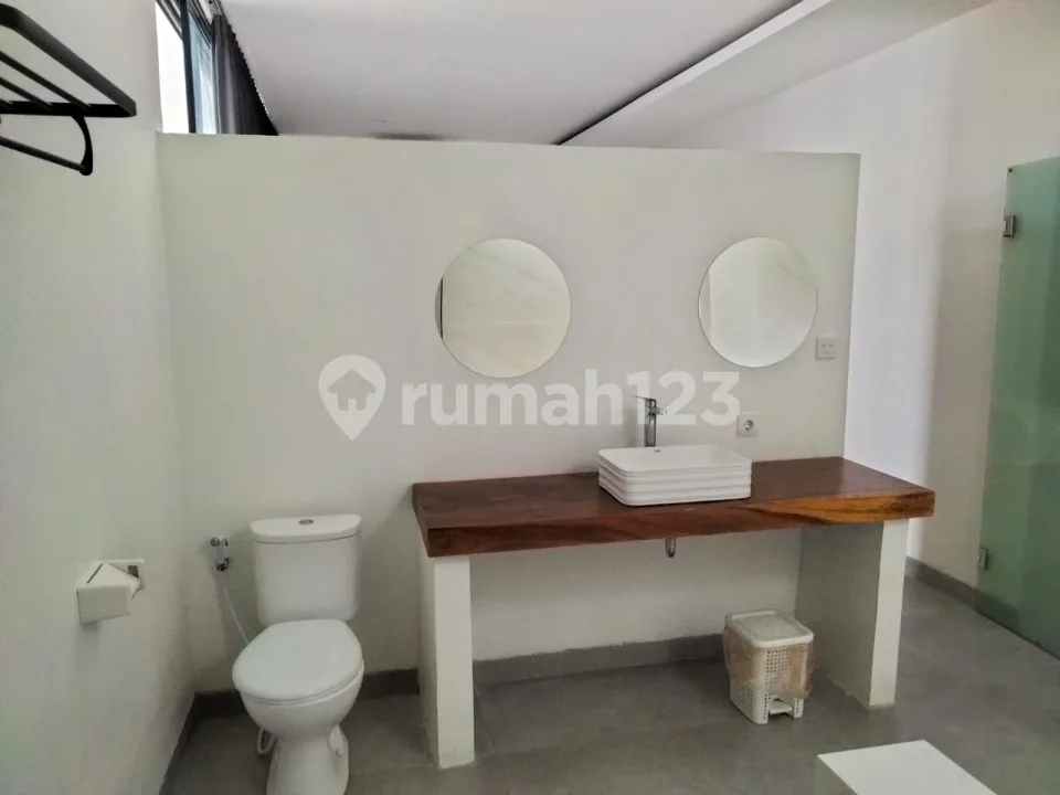 Disewakan Villa Cepat Nego Sampai Deal, Sisi Pantai Sanur Mertasari Siap Huni Tipe Modern Classic - Image 4 of 4