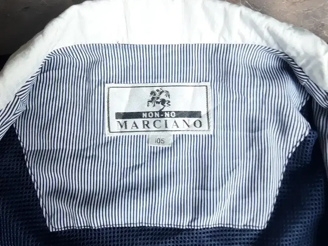 Jaket Marciano Original - Image 3 of 3