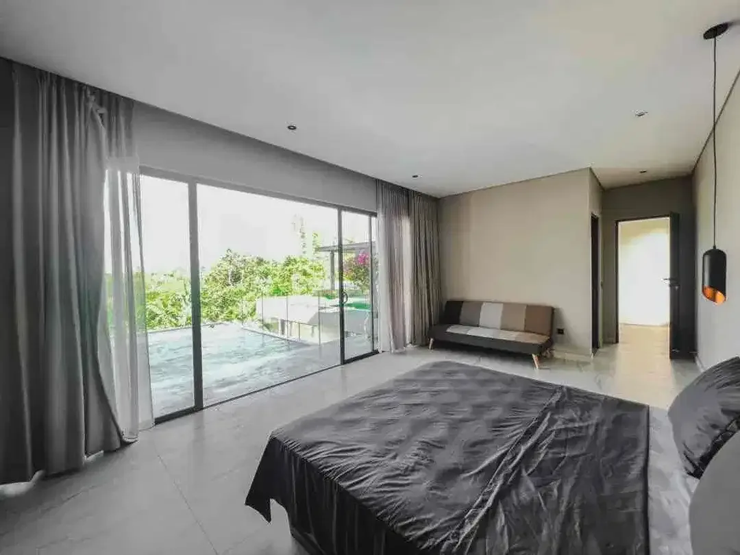 DIJUAL / FREEHOLD : Luxury Villa 3 Bed, Harbour View & GWK View, Ungasan, Badung, Bali - Image 4 of 10