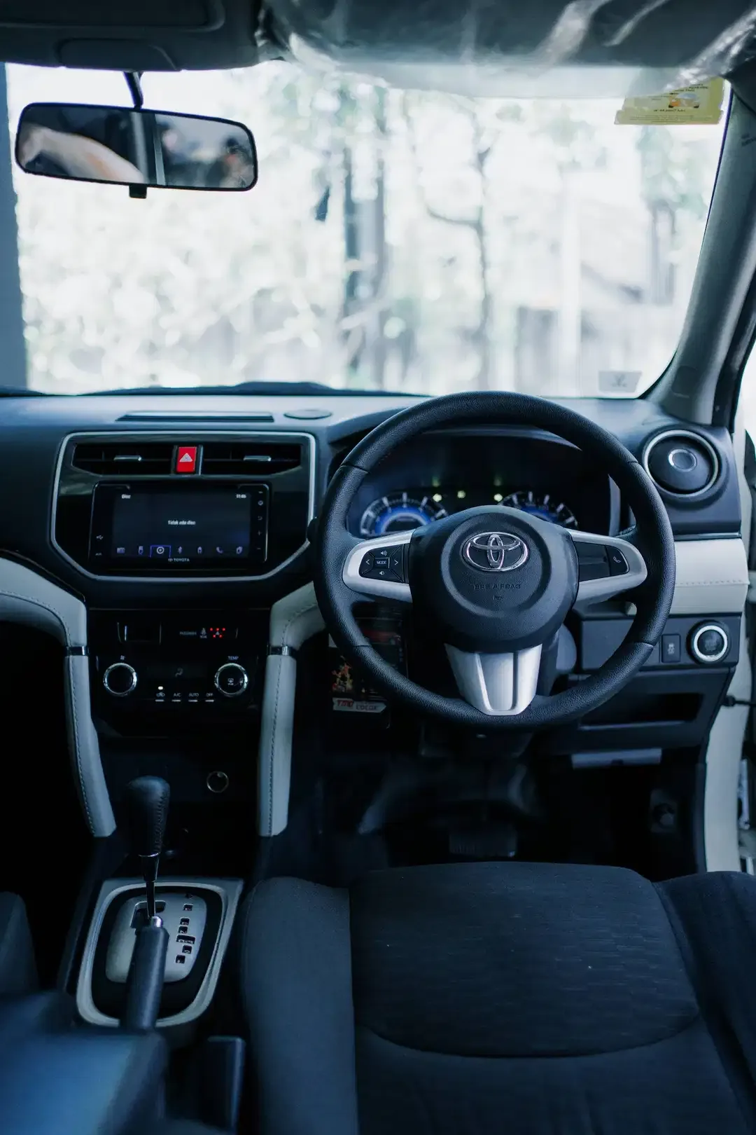 RUSH TRD SPORTIVO 1.5 AT 2020 - Image 5 of 10