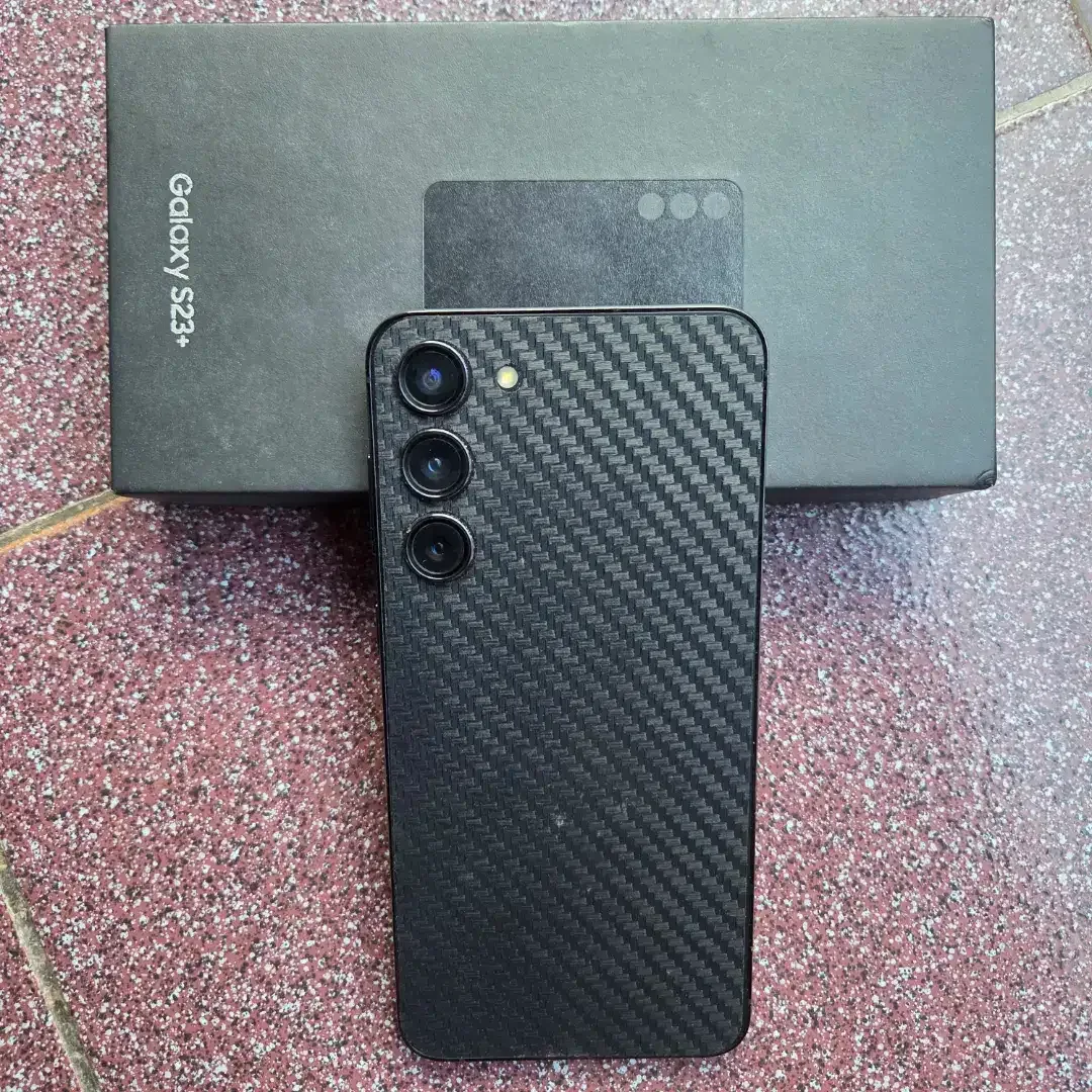 Samsung S23 Plus 12GB / 512 GB Bekas - Image 4 of 5