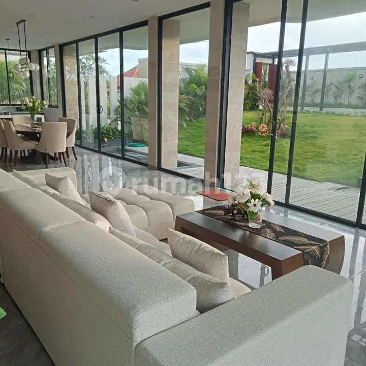 For Sale Brand New !! Luxury 3 Bedrooms Villa Located In Ungasan Area With Beautiful Sea View. - Image 2 of 4