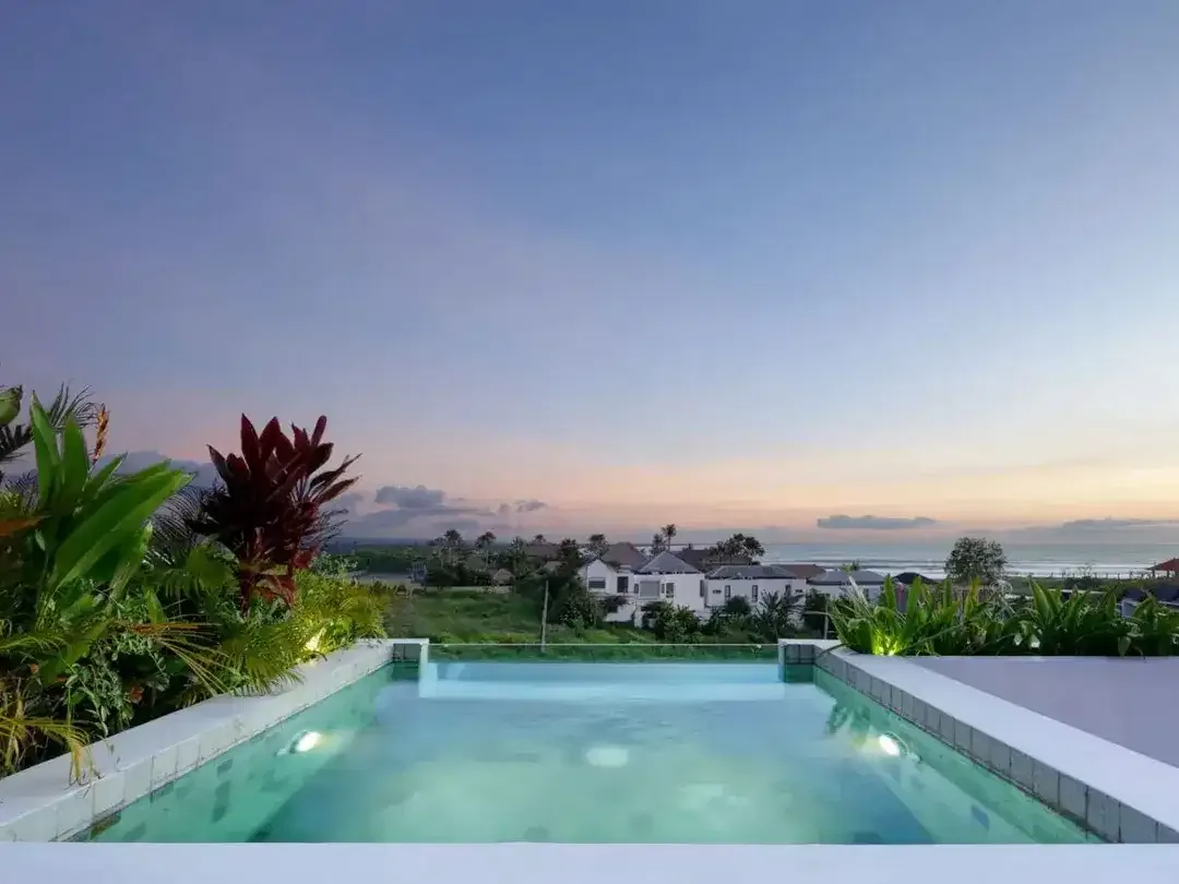 Luxury Oceanfront Villa in Pererenan – Canggu - Image 4 of 10