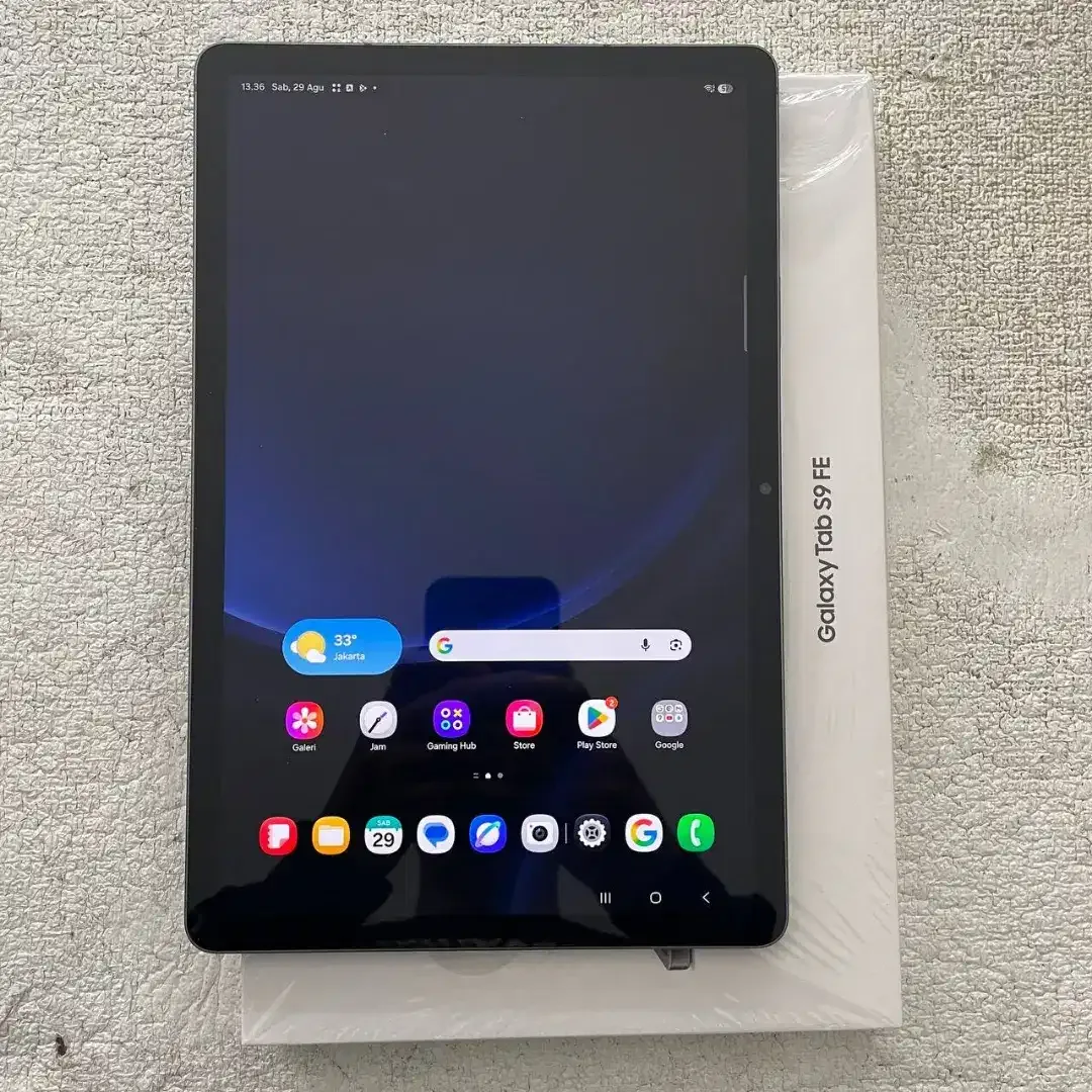 Samsung Galaxy S9 FE Warna Gray 6/128GB - Image 1 of 5