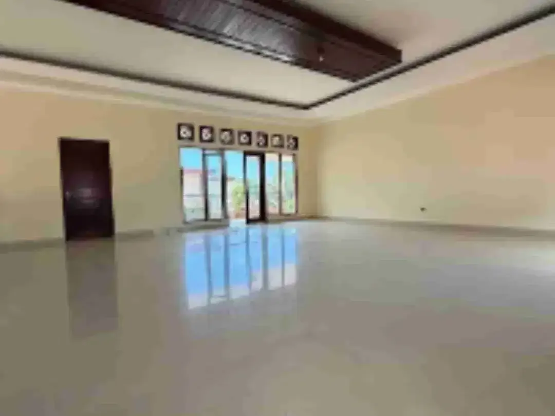 Rumah Strategis Nyaman Muding Indah Kerobokan Kaja Bali - Image 4 of 10