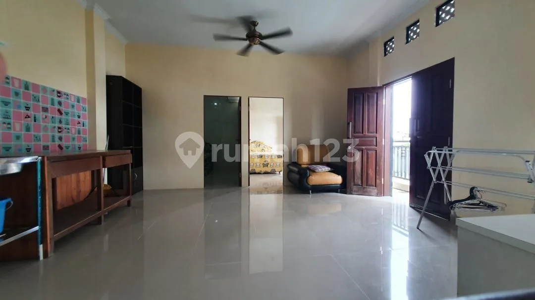 Disewakan Rumah Lt2 di Area Renon Jl Tukad Badung - Image 1 of 4