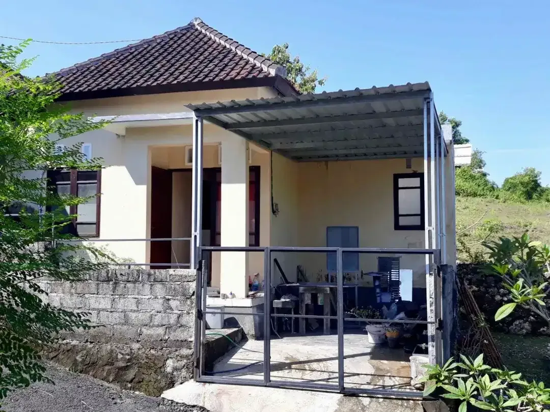 ID:E-07 Dijual Rumah Jimbaran Kuta Selatan Bali Dekat GWK Ungasan - Image 1 of 4