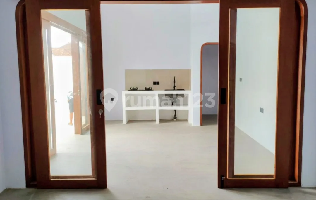 2 Brand New Villa 2 Bedroom Enclosing Kitchen,Living Room - Image 4 of 4