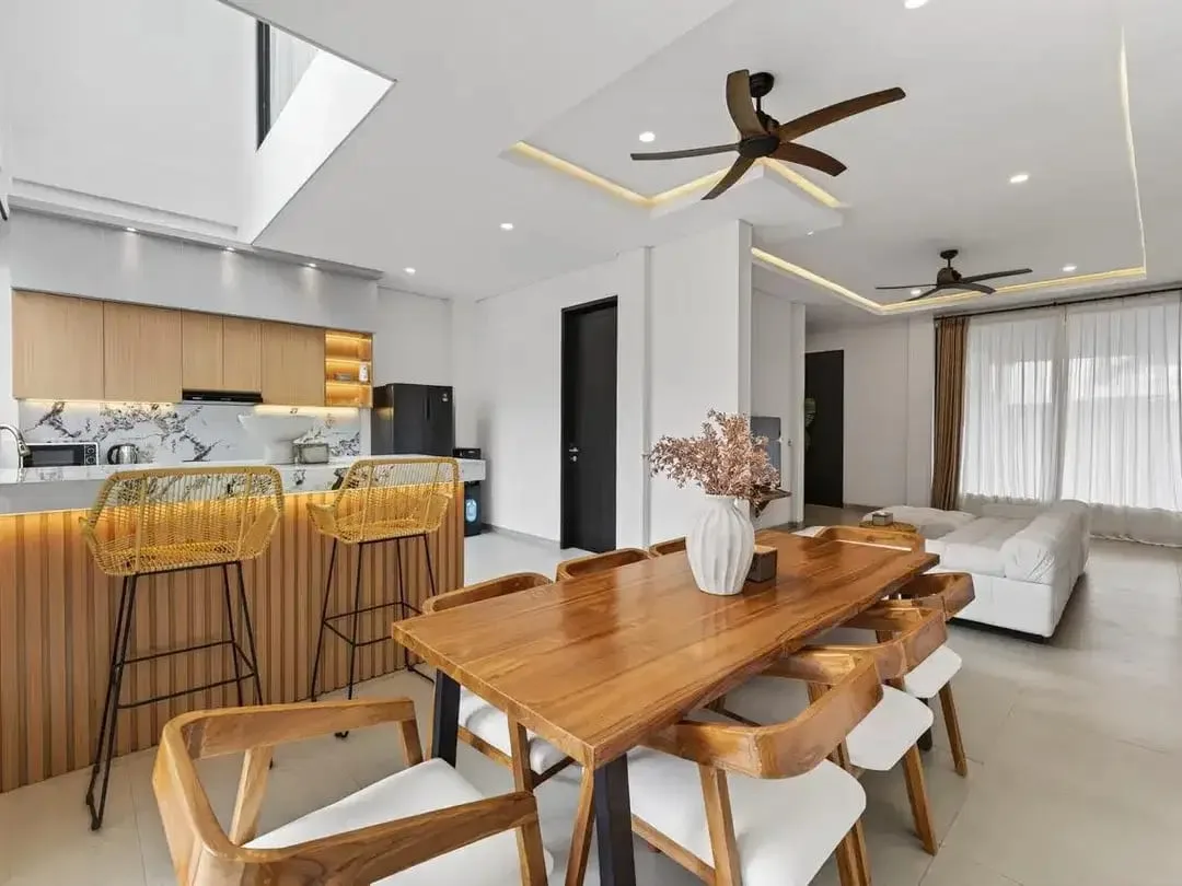 MODERN LUXURY LIVING VILLA IN MUDING KEROBOKAN - Image 3 of 10