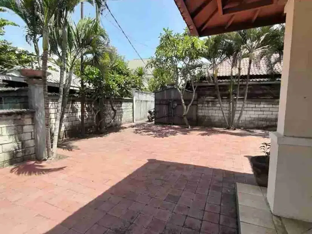 JUAL RUMAH LUX SEGERA 1000M2 CANGGU DEKAT COMMUNITY SCHOOL RECREATION CLUB BUTUH CEPAT - Image 7 of 10