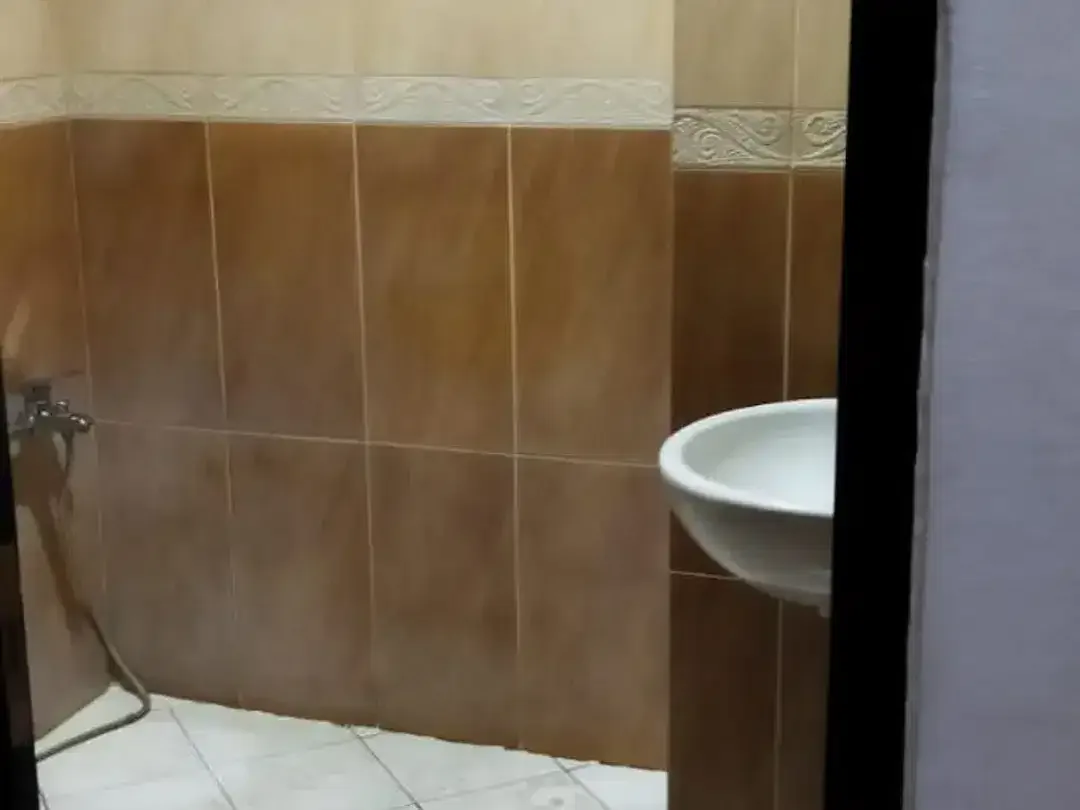 DIJUAL RUMAH 2 LANTAI GATSU BARAT - Image 8 of 10