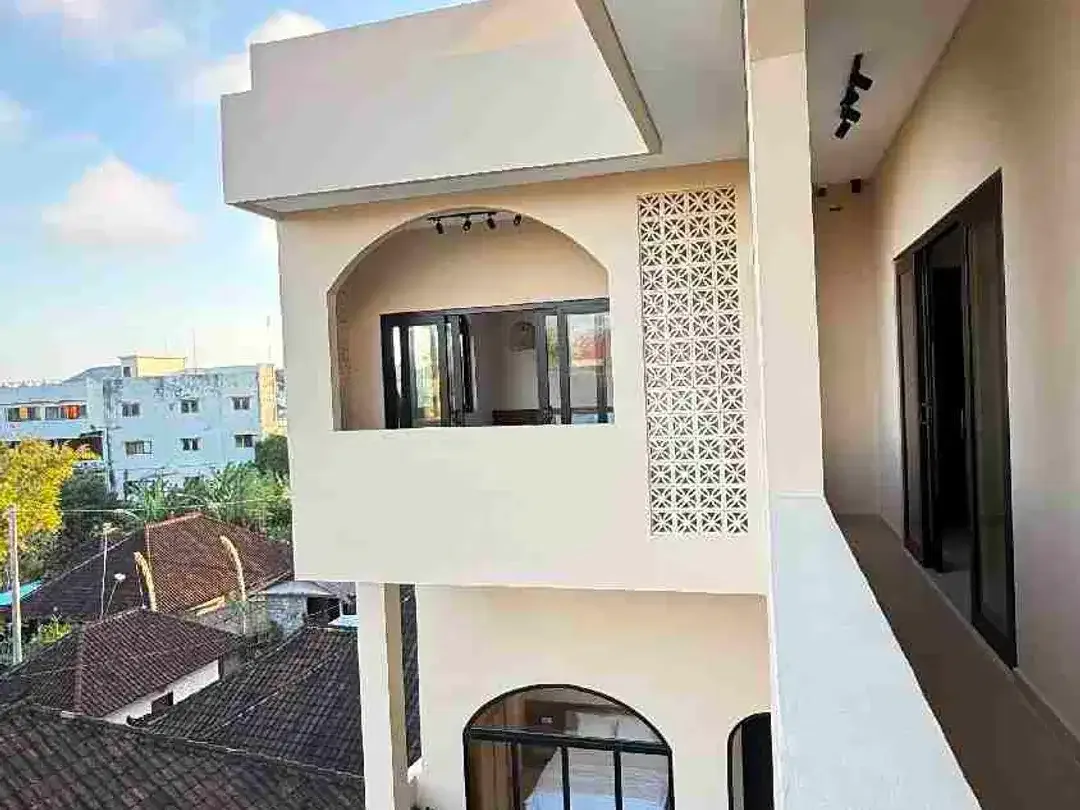 BRAND NEW VILLA FOR LEASE – GWK, OCEAN & SUNSET VIEW KUTUH, SOUTH KUTA, BALI - Image 9 of 10