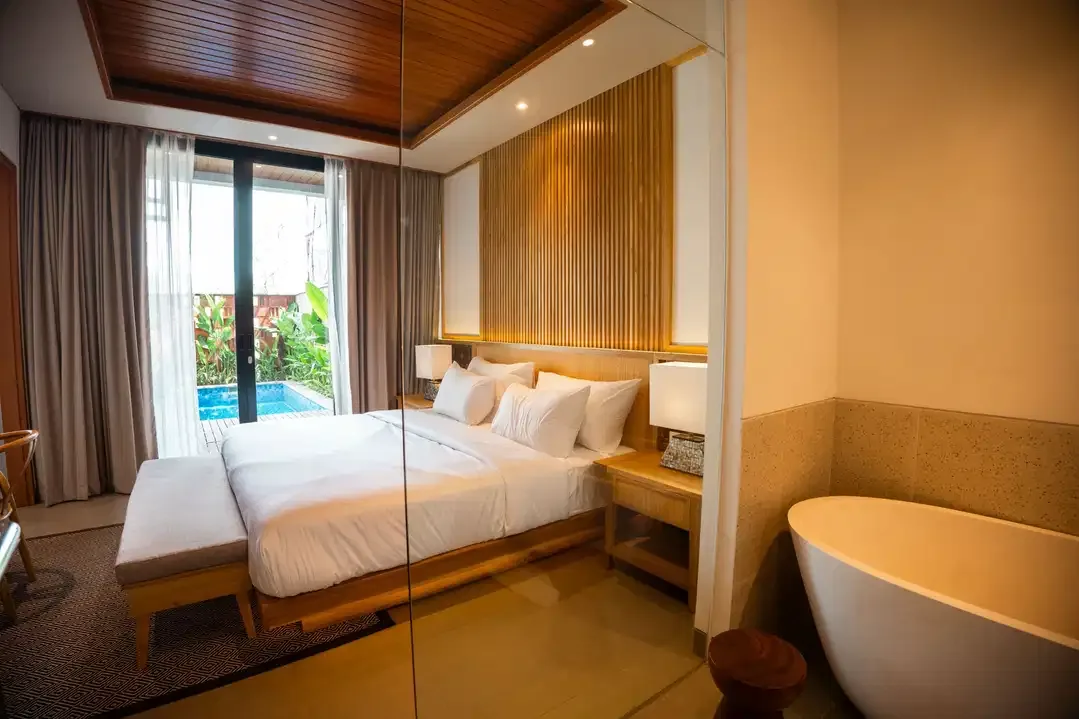 Villa Modern Minimalis One Gate Sistem Kayu Tulang Canggu - Image 5 of 7