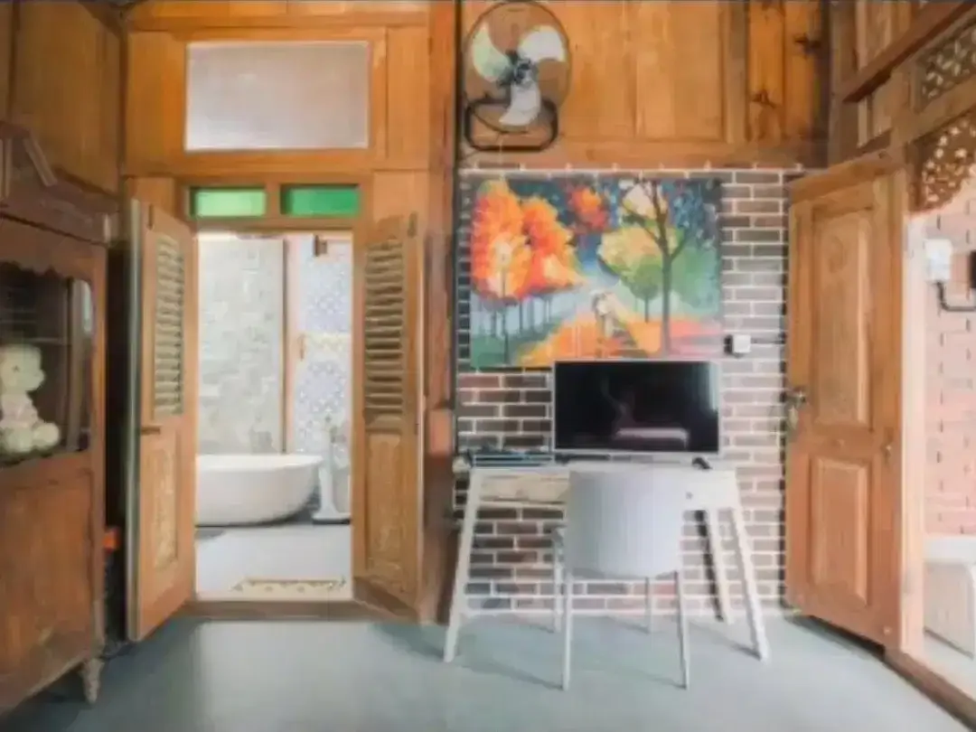 FOR SALE VILLA JOGLO AT TUMBAK BAYUH - Image 4 of 8