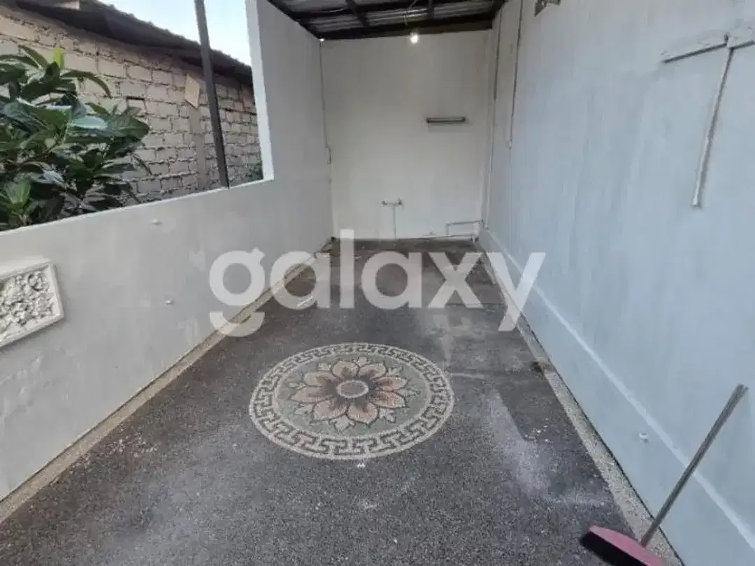 RUMAH SIAP HUNI 2 LANTAI DI TAMAN GRIYA JIMBARAN BADUNG, BALI - Image 3 of 10