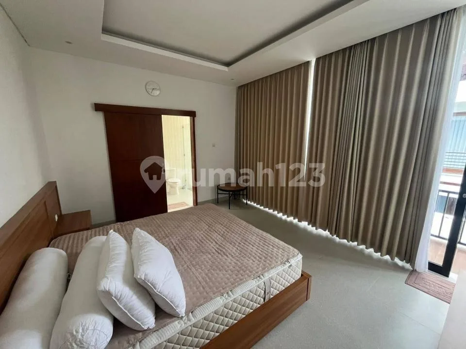 Villa Eksklusif One Gate System Furnished Kolam Renang, Nusa Dua - Image 2 of 4