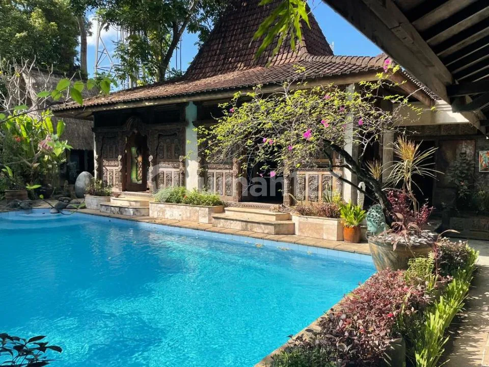 Villa Joglo Hitung Harga Tanah di Legian Seminyak - Image 1 of 4