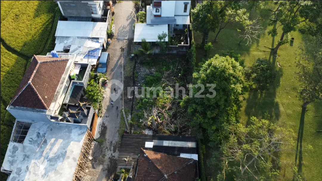 Prime Land! Tanah Kosong Premium - Cocok Investasi & Development - Image 4 of 4