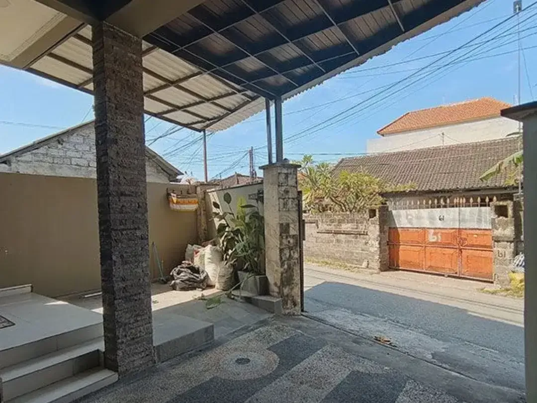 [AMR-096.LYD] Rumah Modern 4 Kamar Bisa untuk Kantor Lokasi Strategis di Jl Tukad Citarum Renon - dekat Sanur - Image 4 of 10