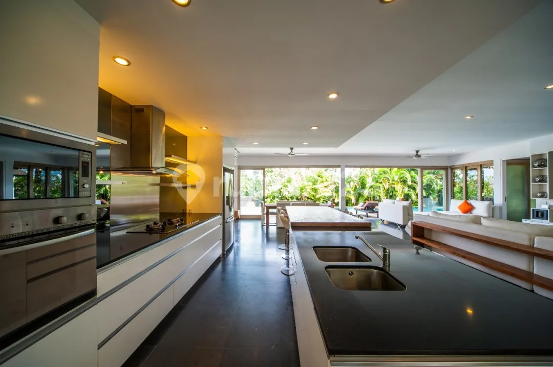 Villa Mewah Dengan Dapur Model Eropa Dekat Pantai Savaya - Image 4 of 4