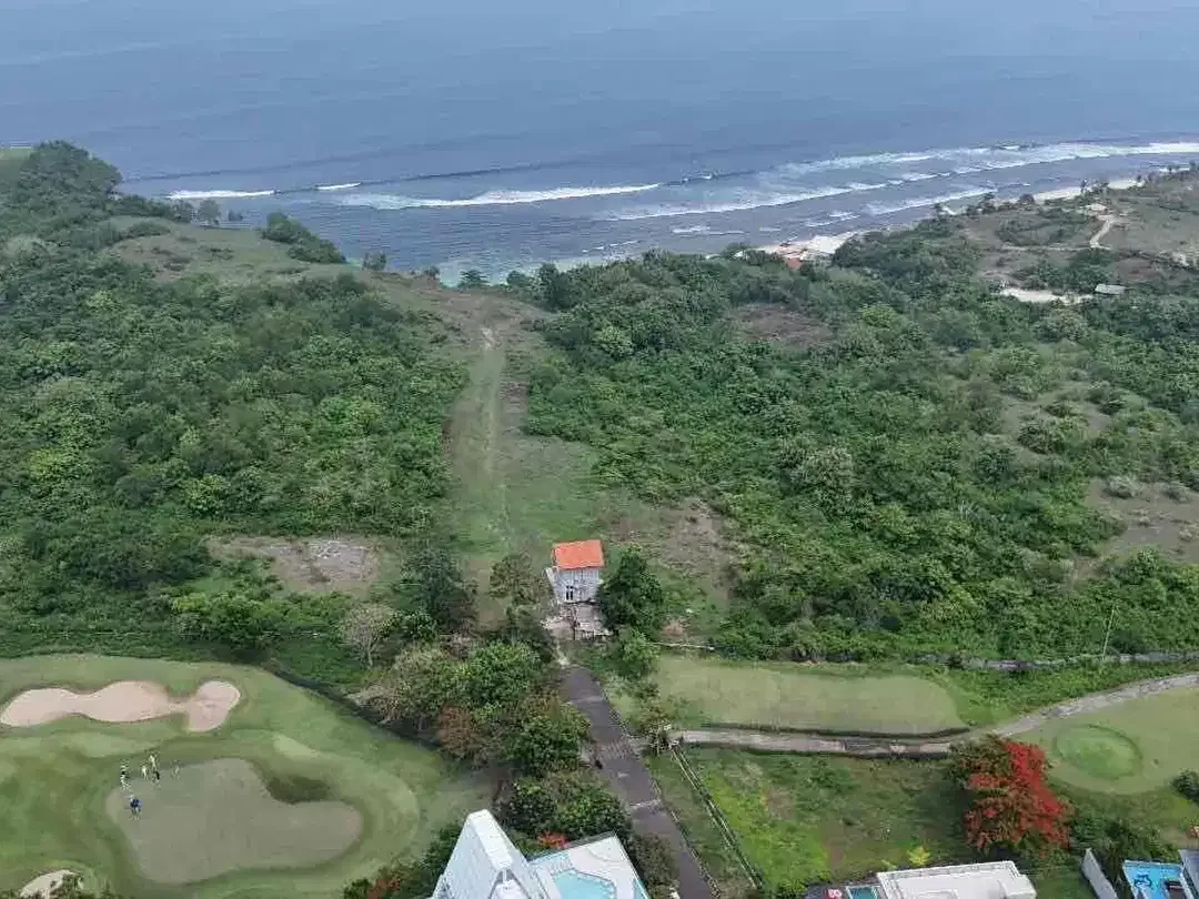 Dijual Tanah Los Tebing Berliannya Pecatu
Lokasi - Jalan New Kuta Raya - Image 6 of 9