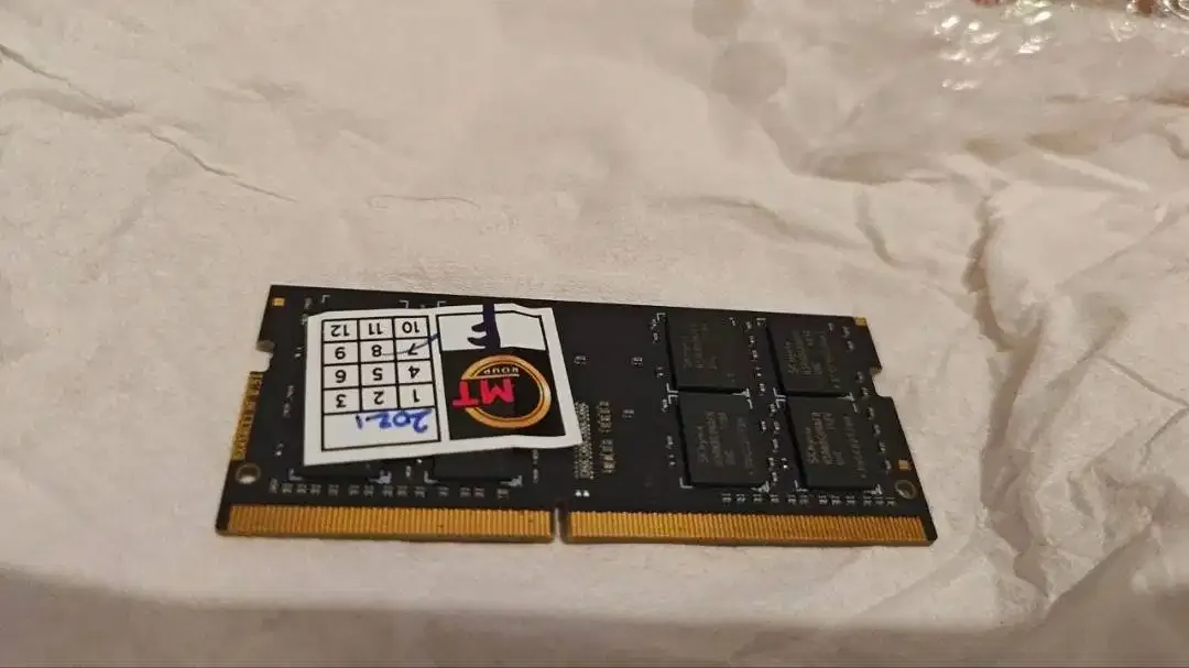 16GB RAM SODIMM 2666Mhz (PC4-21300) laptop memory - Image 2 of 3