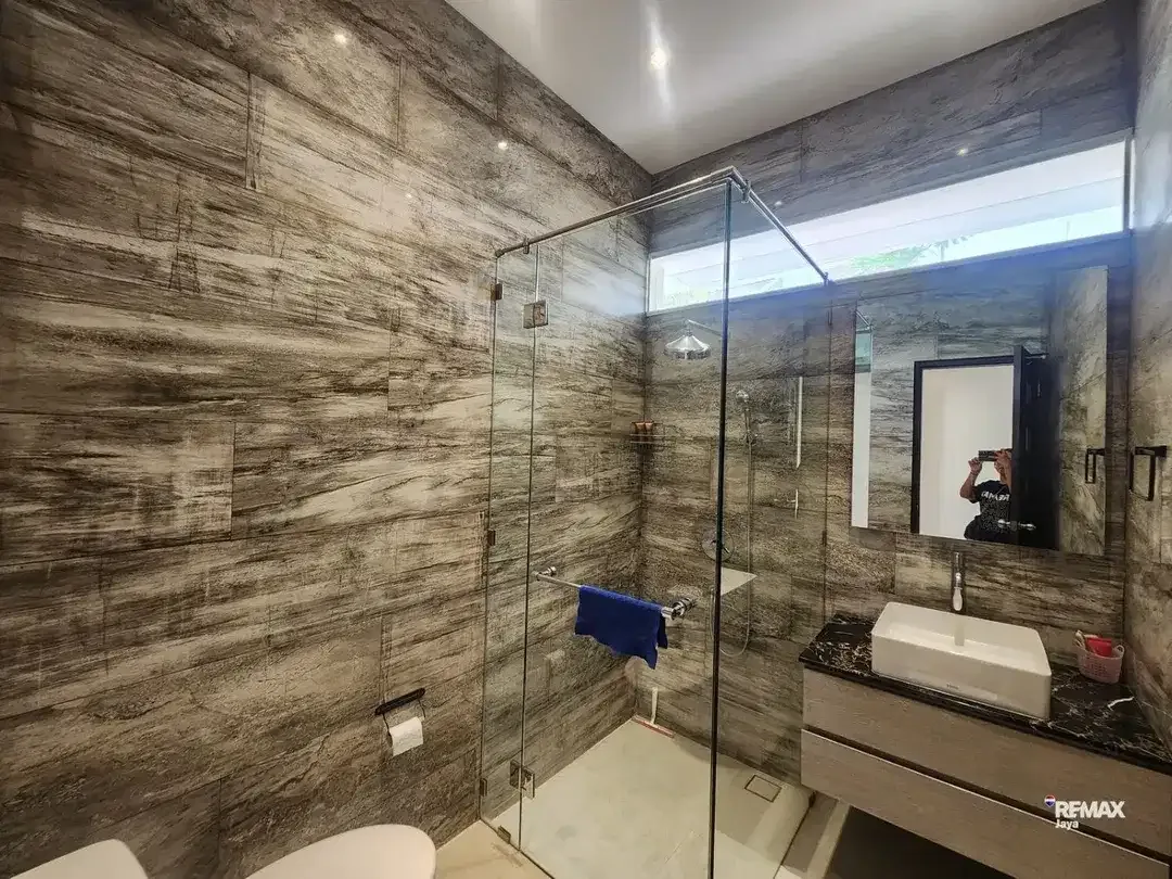 Rumah Fully Furnished, Dijual dikuta. - Image 10 of 10