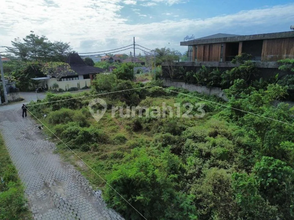 Land Sale Pererenan 1256MÂ² - Pink Zone - Image 4 of 4