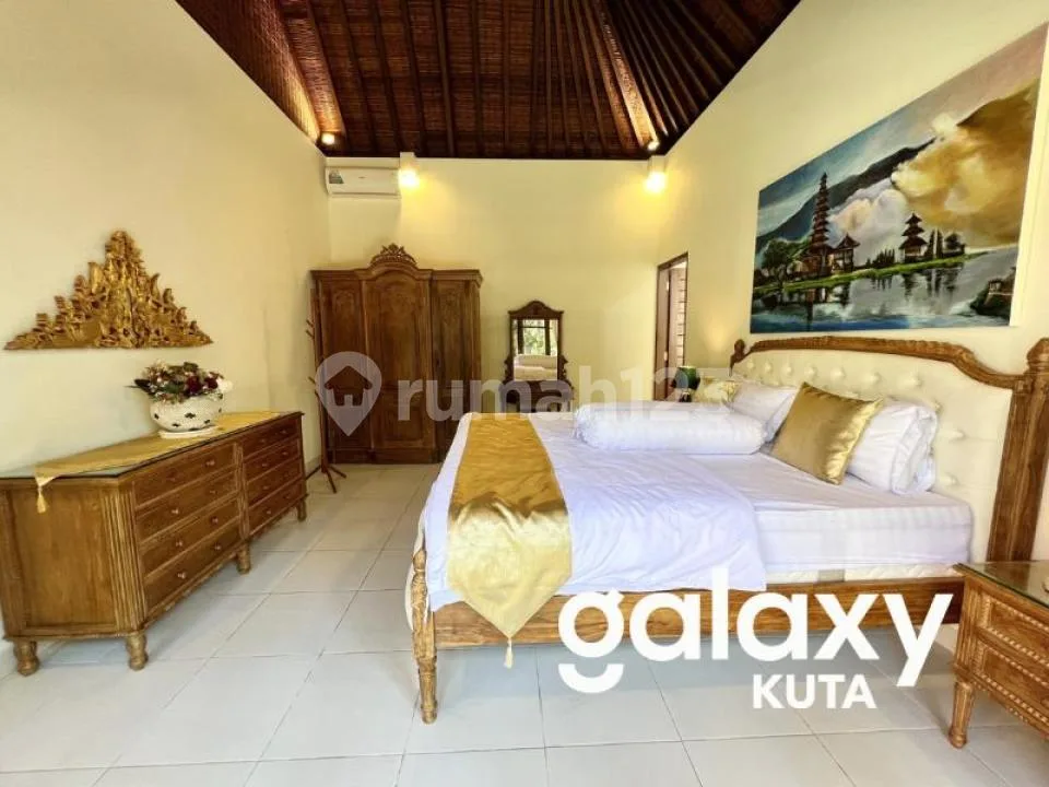 Villa For Rent Beachside Sanur Denpasar Selatan - Bali - Image 4 of 4