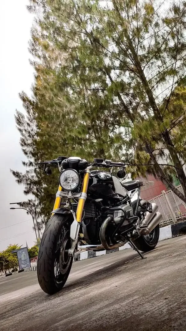 BMW R Nine T (R9T) tahun 2015 Low Odo Mulus Mint Condition R9T - Image 7 of 10
