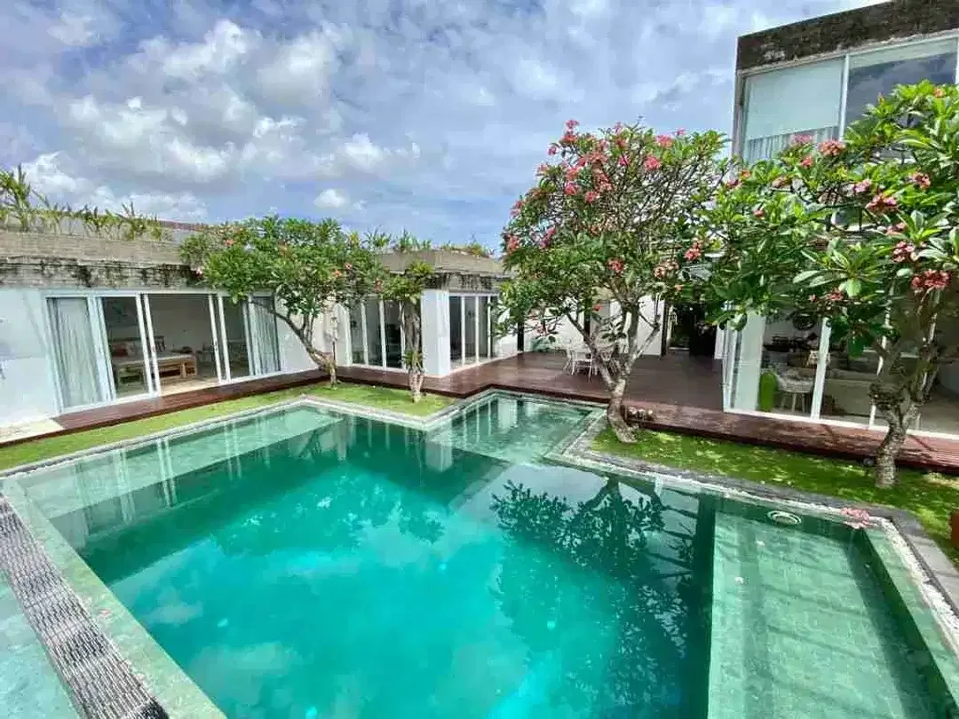 VILLA FOR SALE UMALAS BADUNG - Image 2 of 10
