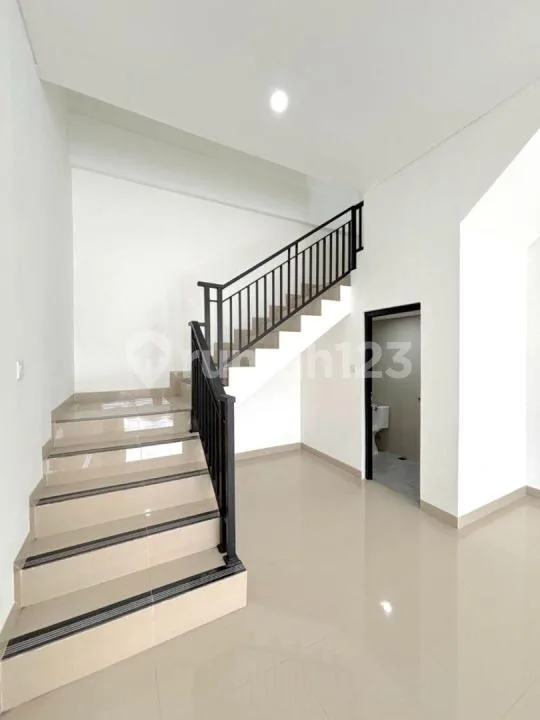 Dijual Cepat Ruko 2 Lantai Siap Huni Denpasar Bali - Image 2 of 4