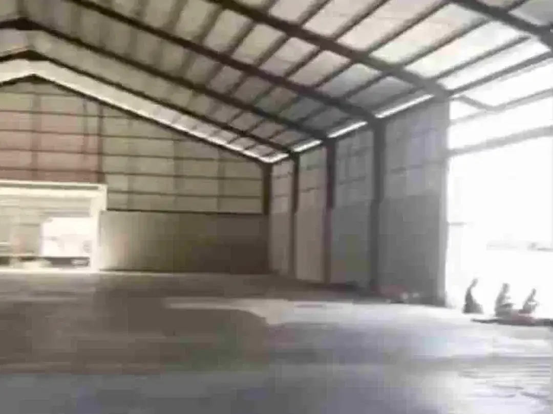 Disewakan Gudang 44a di Jl. By Pass Ida Bagus Mantra Biaung,
Kesiman Denpasar Timur Bali - Image 8 of 10