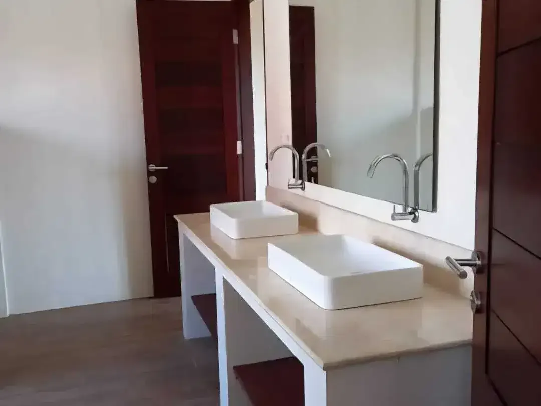 2 Bedroom House for sale in Berawa, Bali - Image 8 of 8