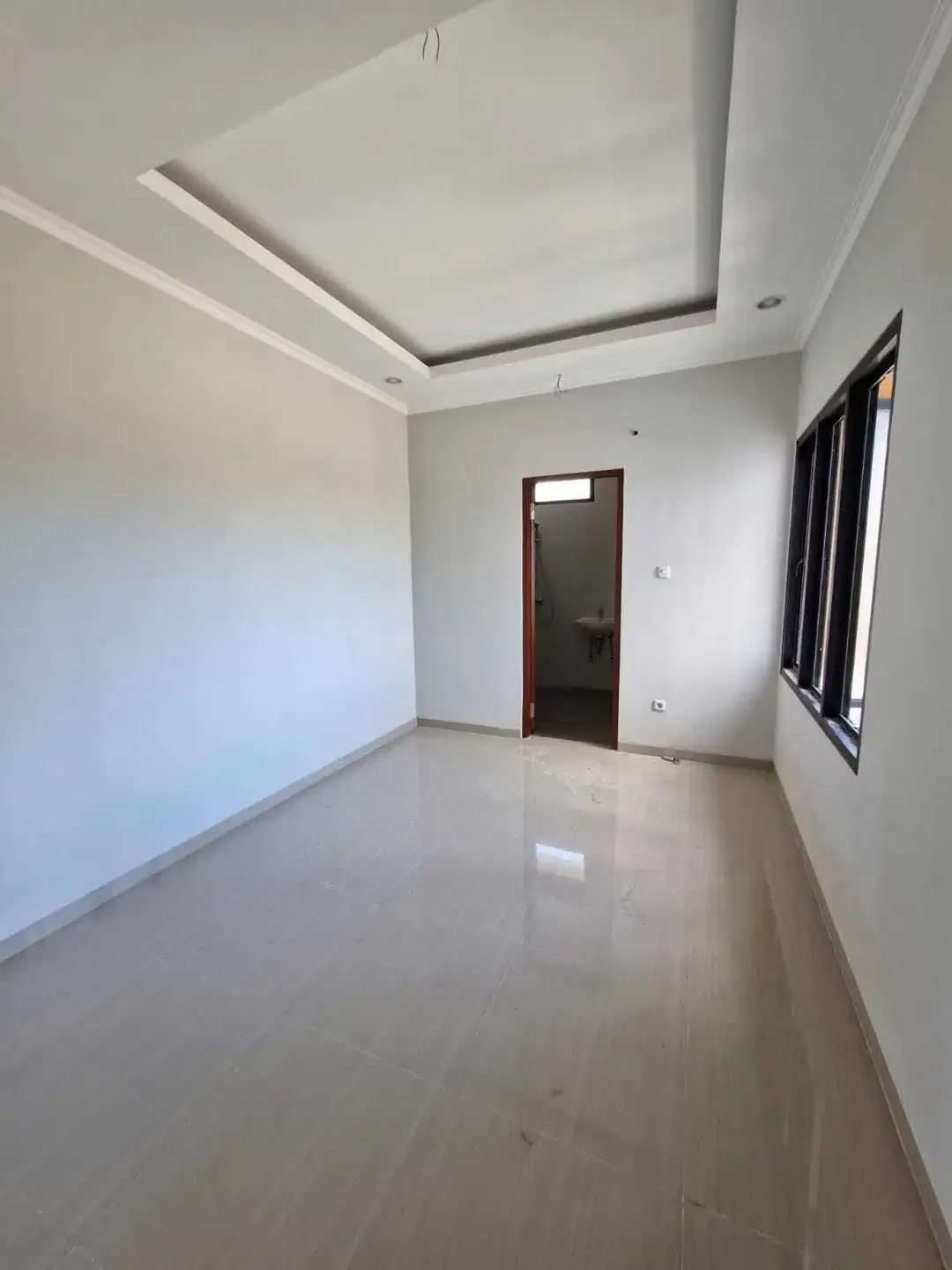 DIJUAL VILLA MODERN MURAH DALAM KOMPLEKS NUSA DUA - Image 8 of 10