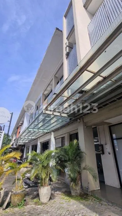 Dijual Murah Shophouse Drupadi Seminyak - Image 1 of 4