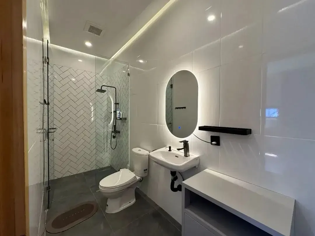 MODERN VILLA IN PRIME LOCATION SEMINYAK - Image 4 of 10