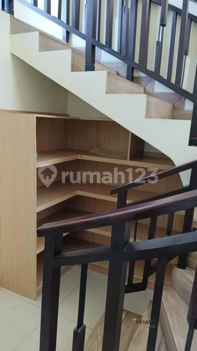 Rumah Premium 5 Kamar Tidur Disewakan di Tukad Balian, Renon - Image 2 of 4