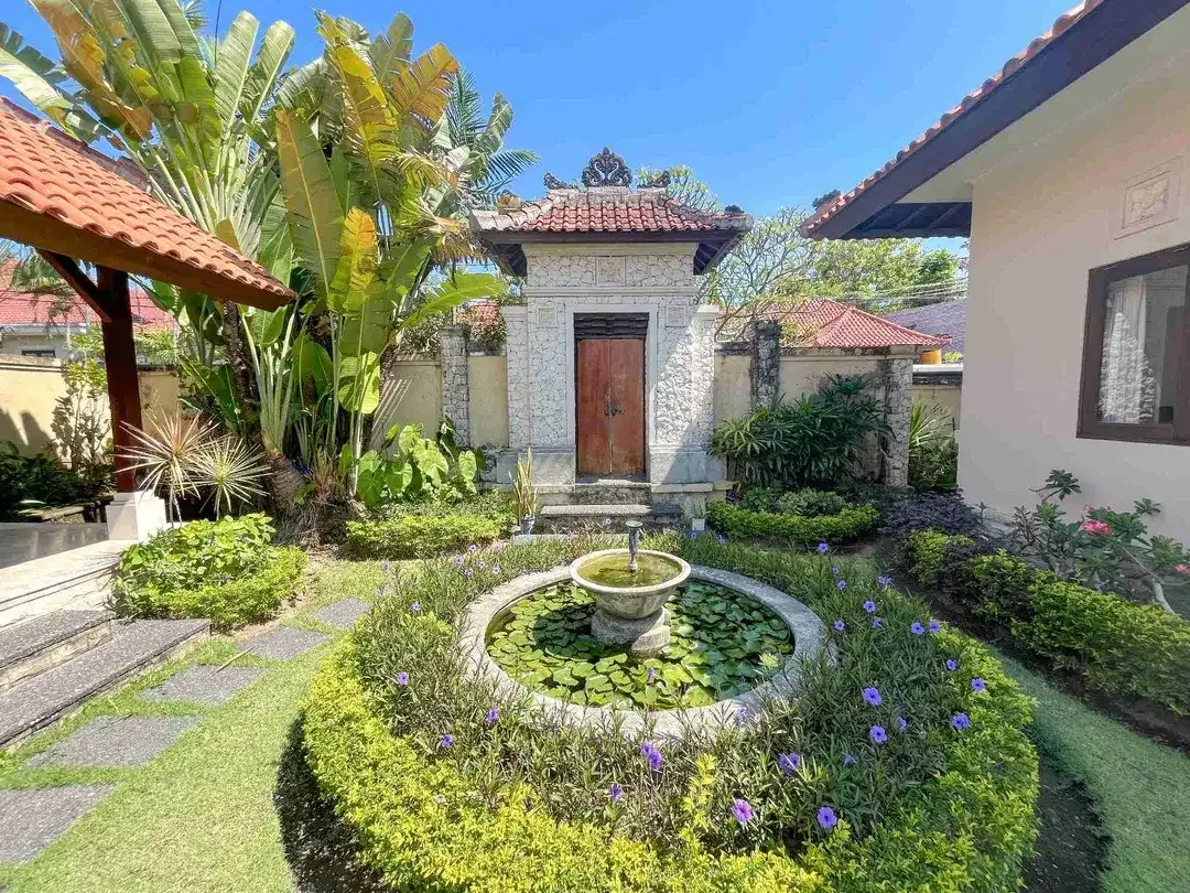 MODERN LUXURY 5BR VILLA PUTRA BALI HILL RESIDENCES NUSA DUA – RP12 M - Image 5 of 8